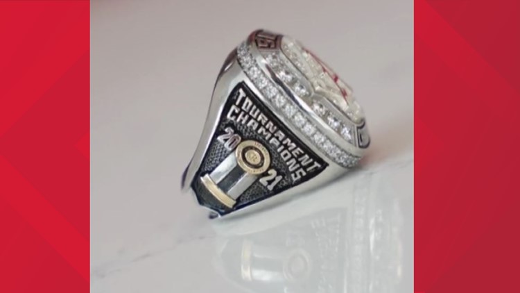 Diamond Hogs receive SEC Championship rings