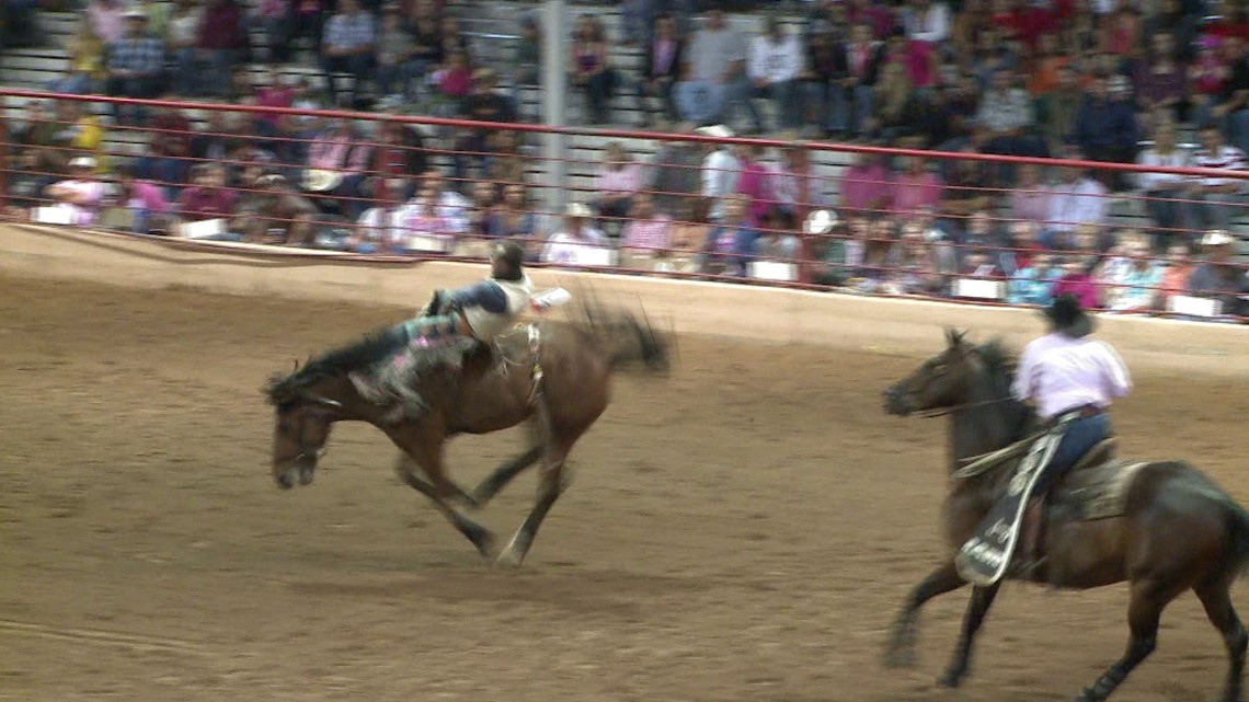 Old Fort Days Rodeo Kicks Off With Downtown Parade