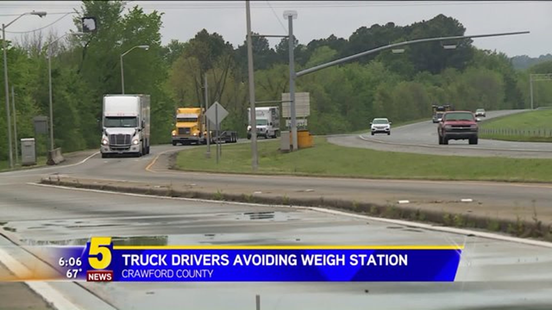 Truck Drivers Avoid Weigh Station