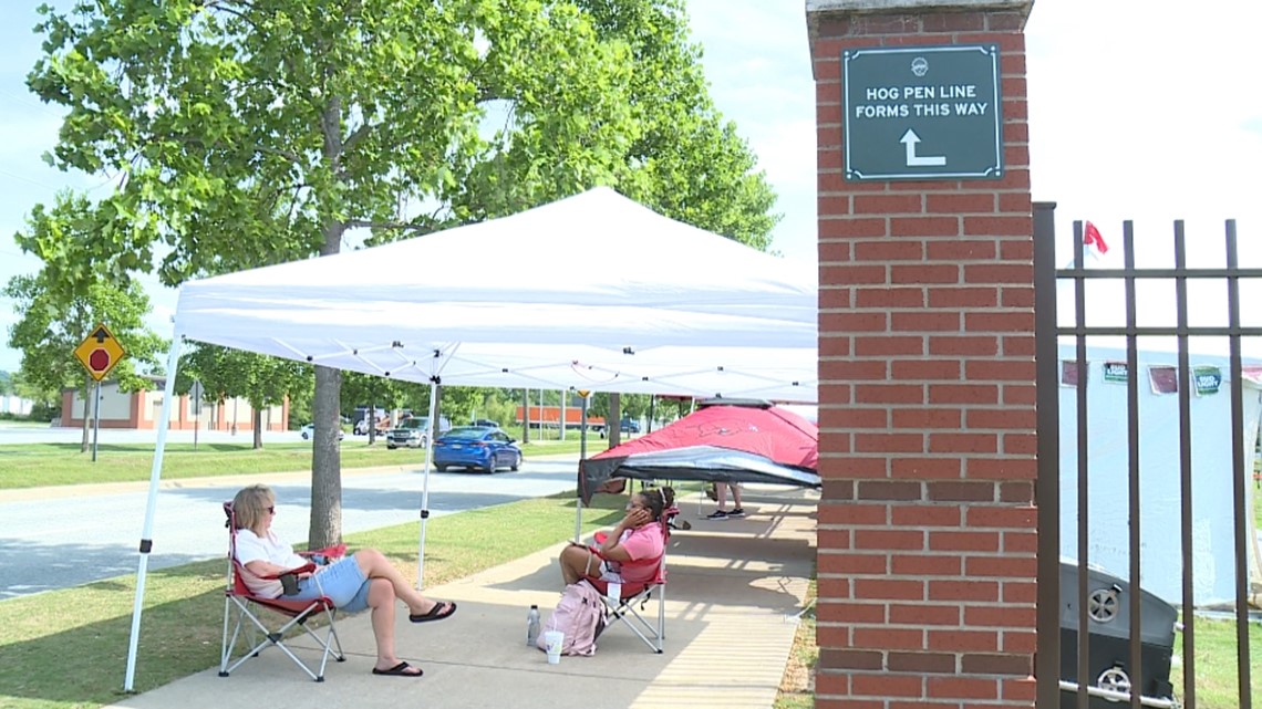 Razorback baseball fans already lining up outside Baum-Walker a week before regionals begin
