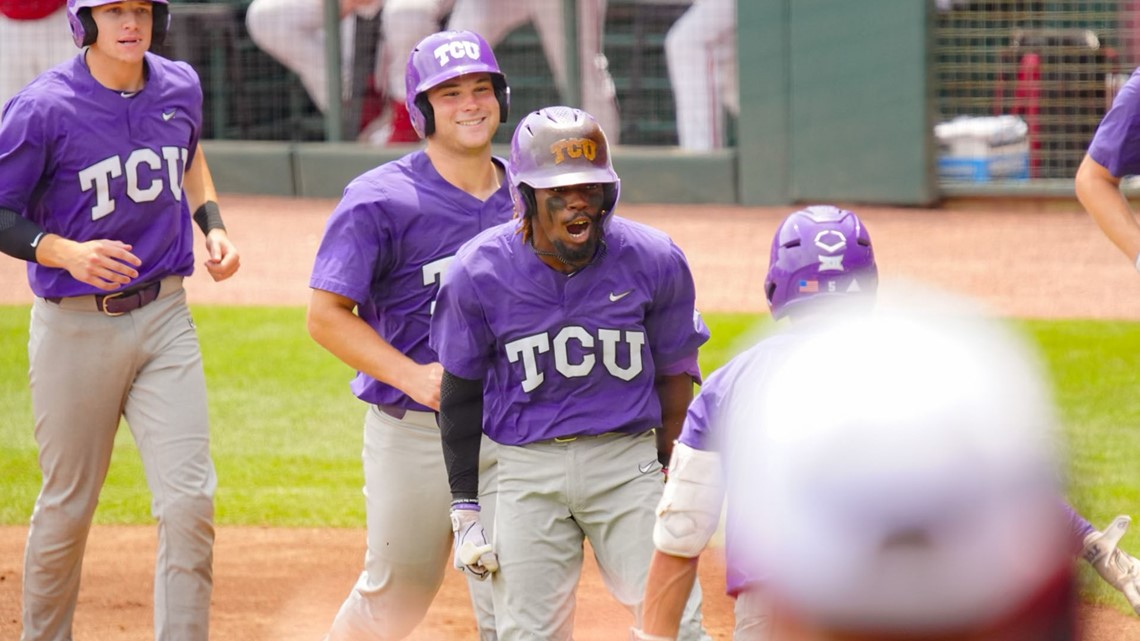 TCU Baseball Advances to Super Regional With Win Over Arkansas