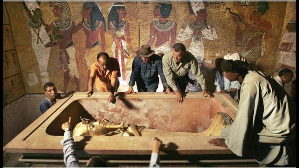 Egypt Starts Radar Scans To Look For Hidden Chambers Behind King Tut’s ...