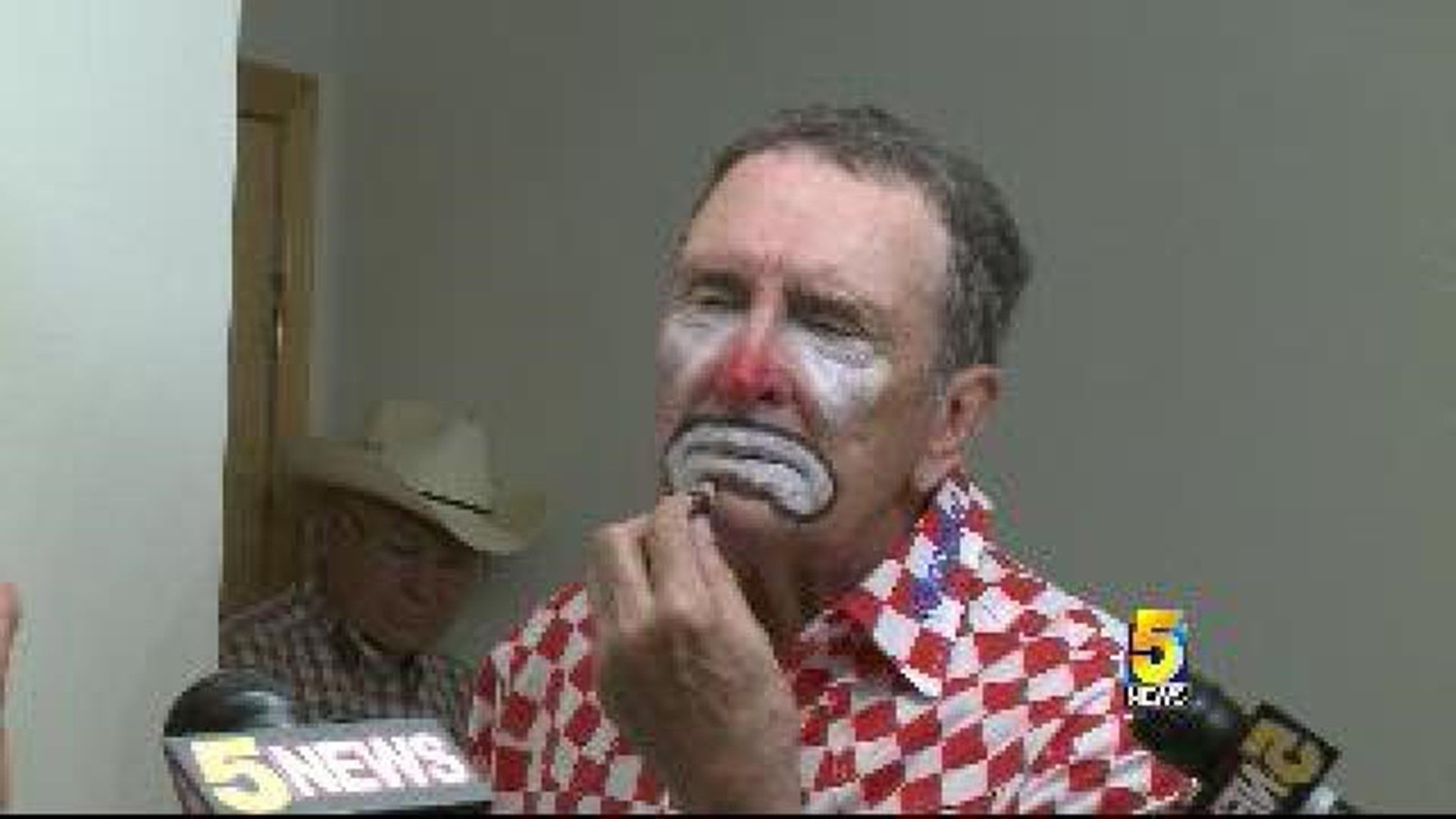 Rodeo Clown Takes us Behind The Scenes