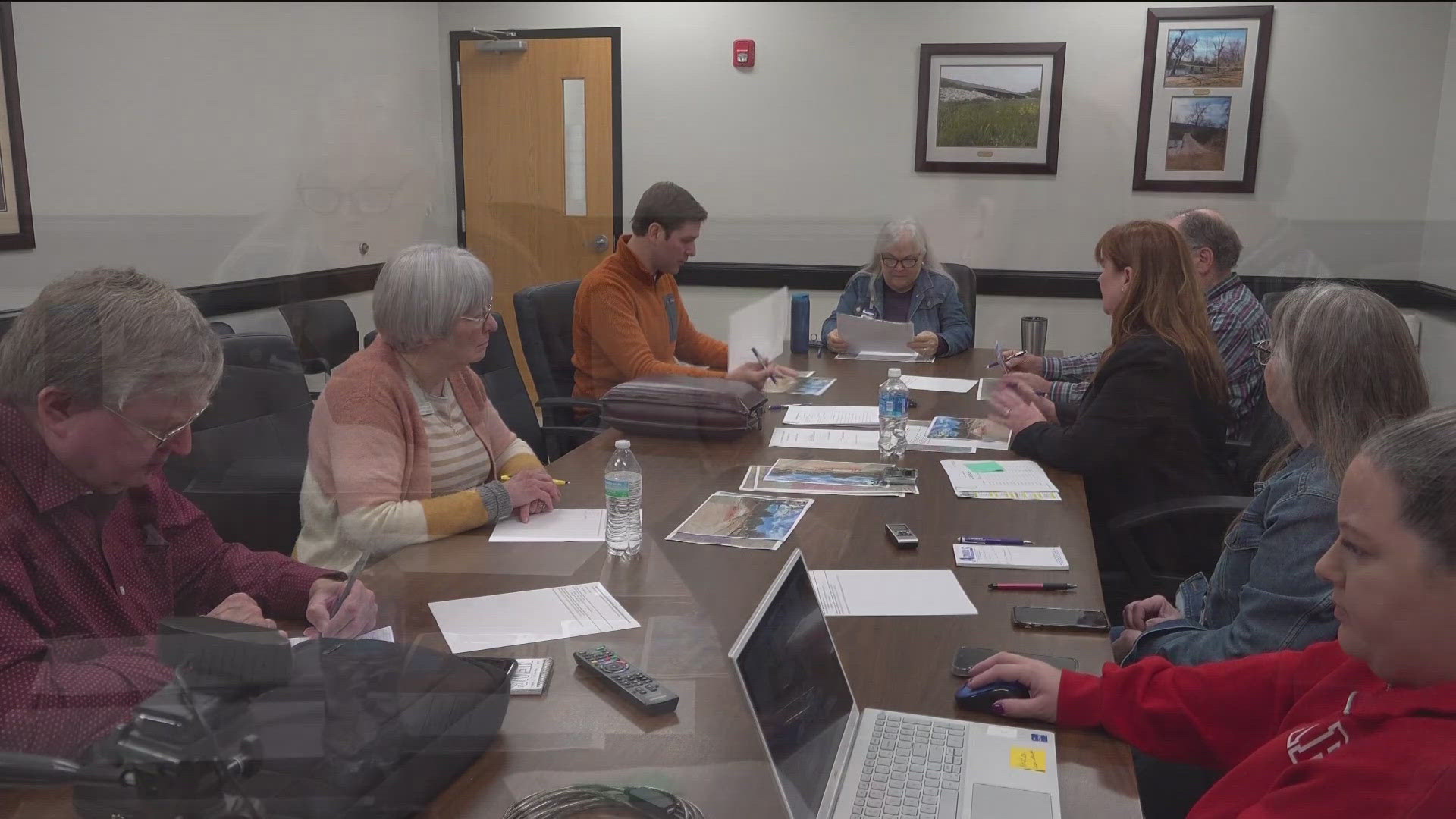 5NEWS Reporter Jose Carranza went to the election commission's public meeting.