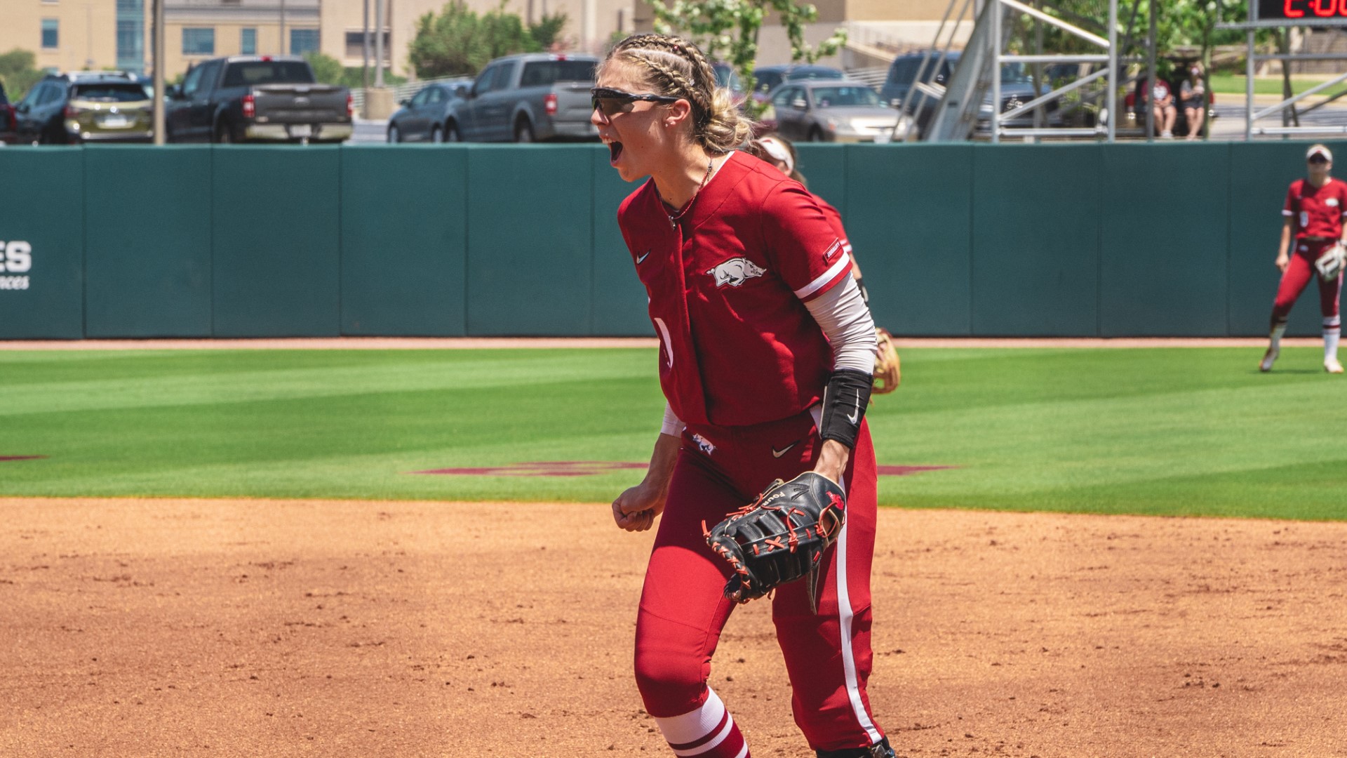 Razorback softball downs Texas A&M 95 in regular season finale, takes