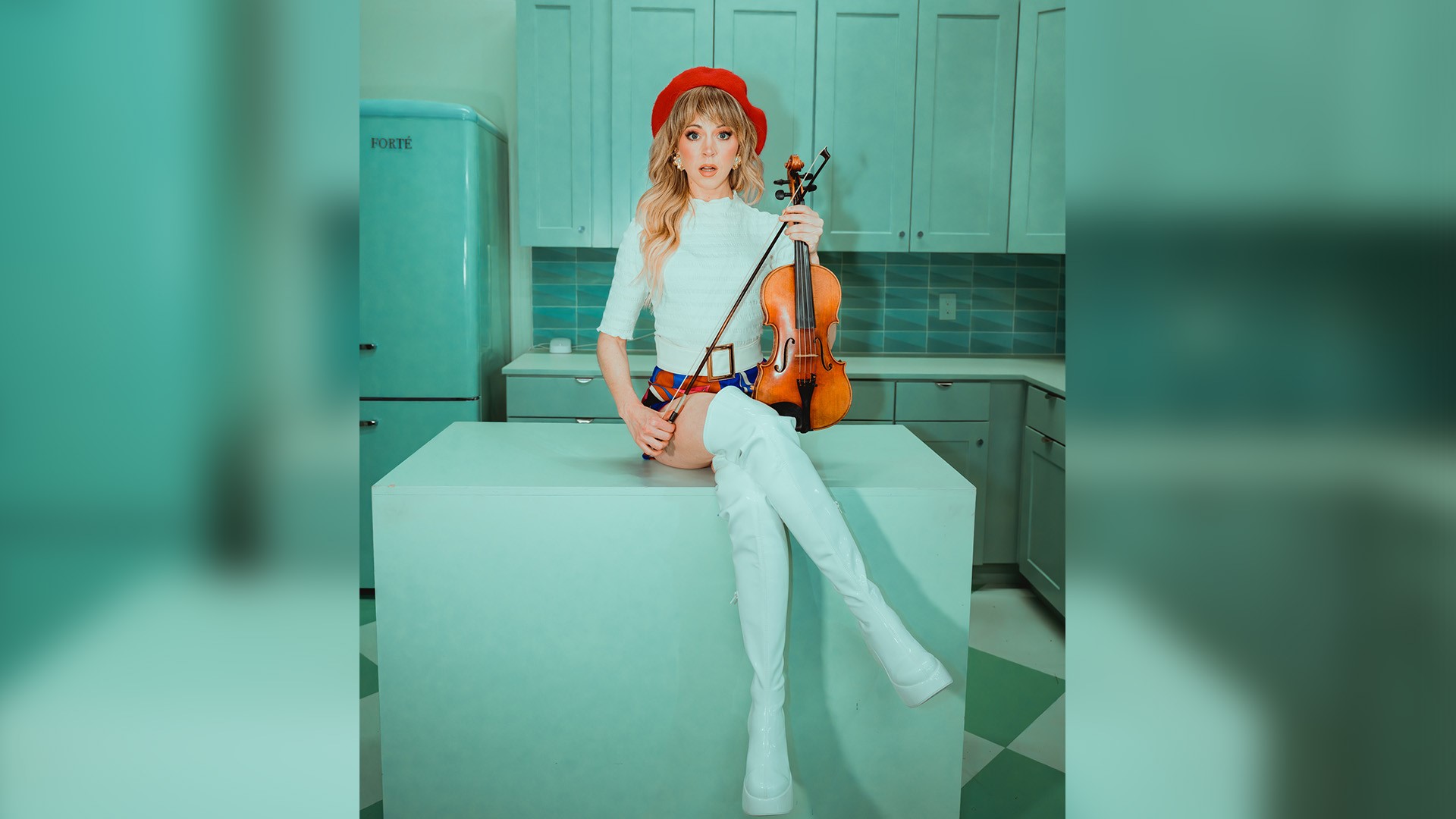 Lindsey Stirling making tour stop at the Walmart AMP in July