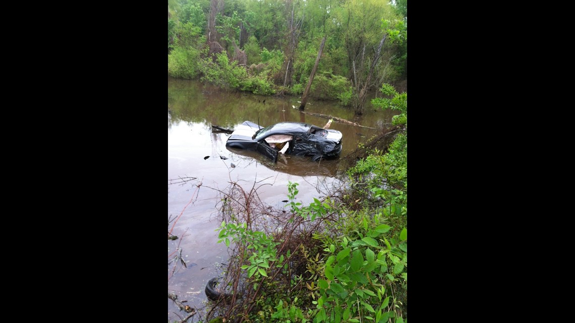 Car Thief Crashes into Panama Swamp
