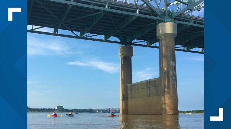 I-40 Hernando de Soto Bridge partially reopenslimited traffic; can resume Monday