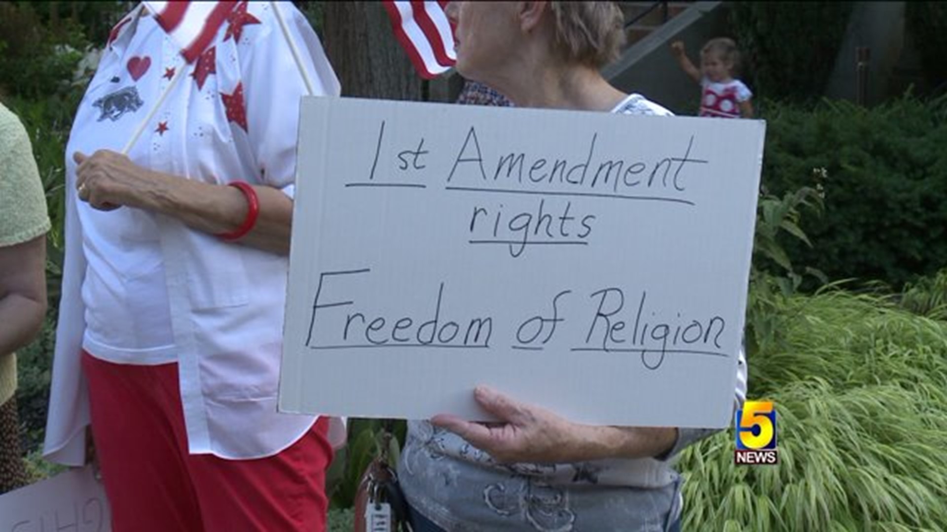 Citizens Gather Signatures In Fayetteville
