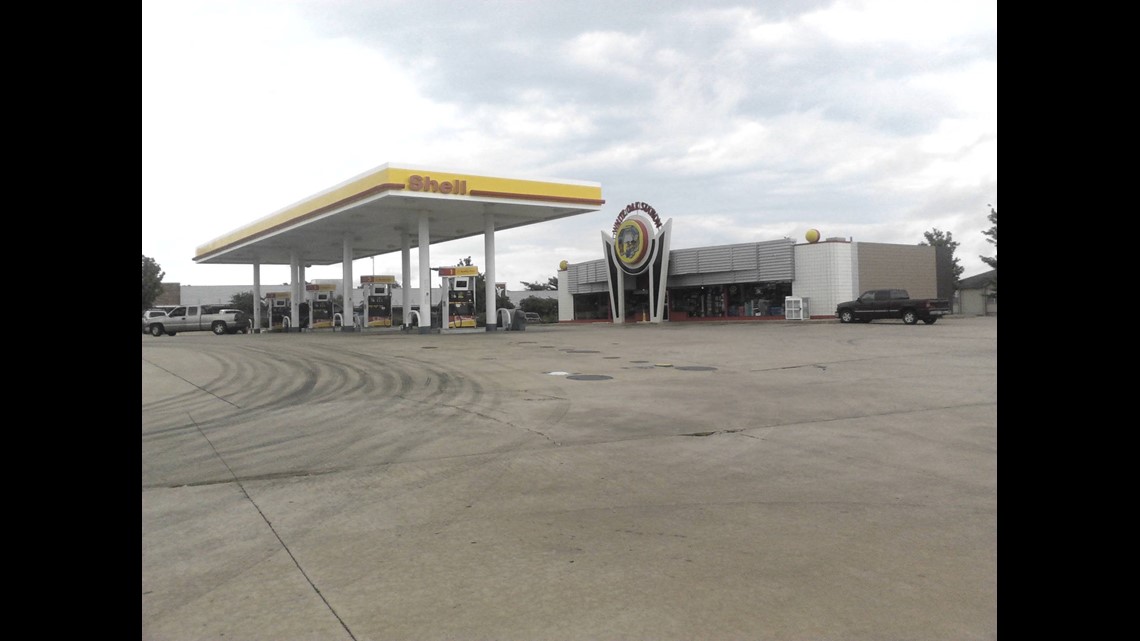 Convenience Store Robbed In Springdale