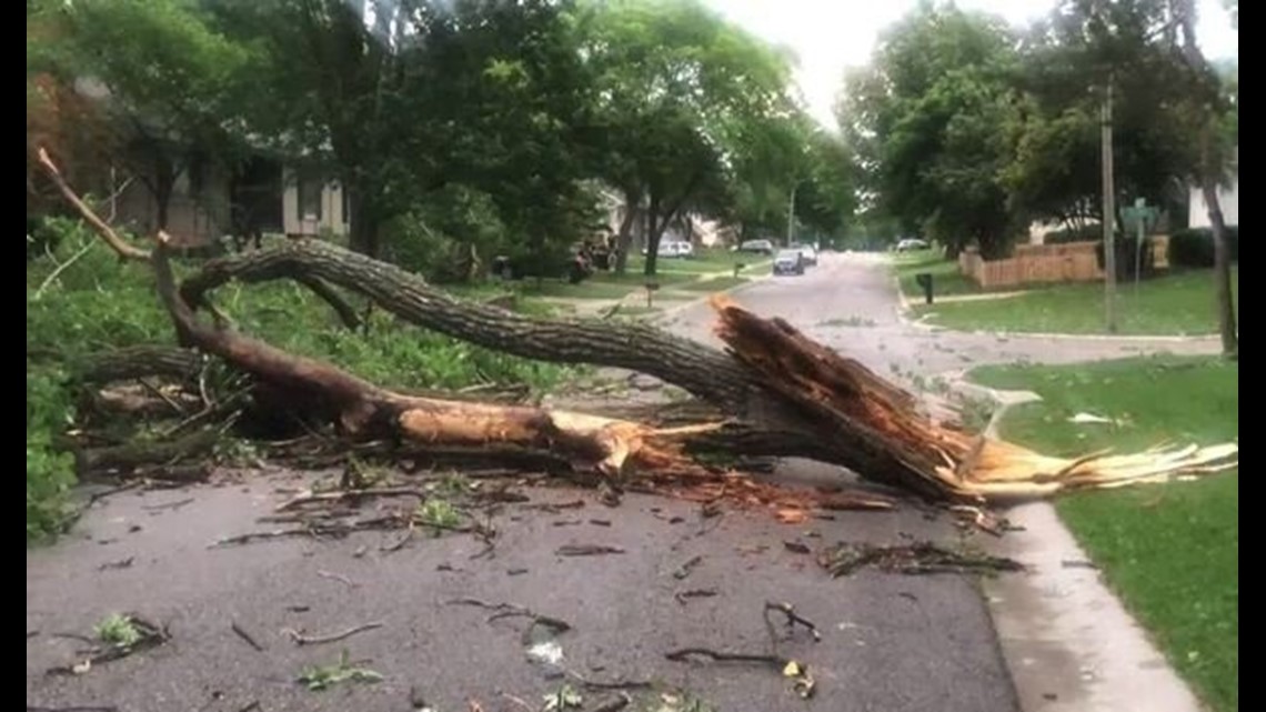 MO: Thousands Were Without Power In Kansas City Following Severe ...