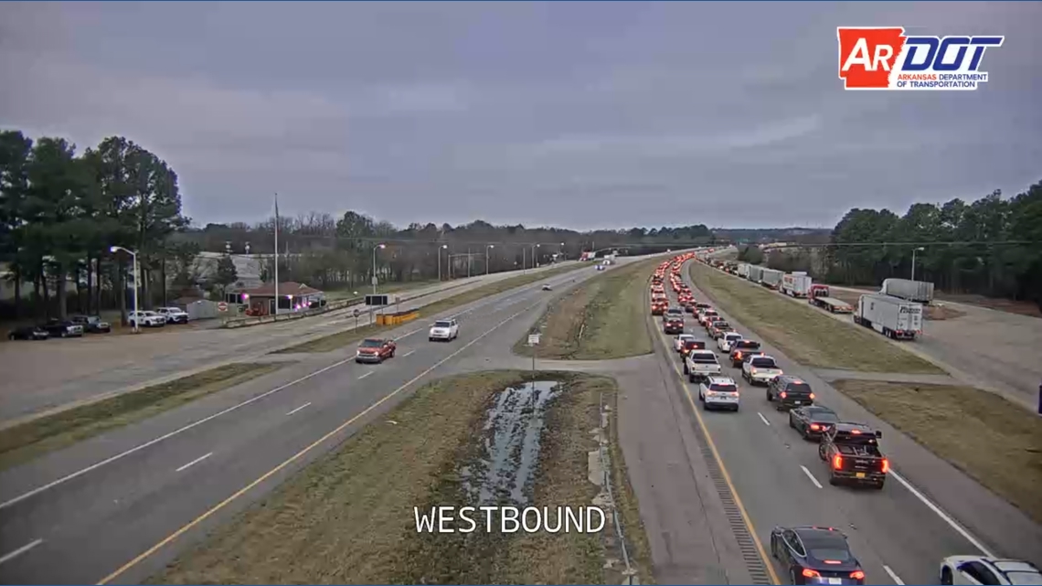 Two-vehicle crash on I-40 in Van Buren cleared | 5newsonline.com