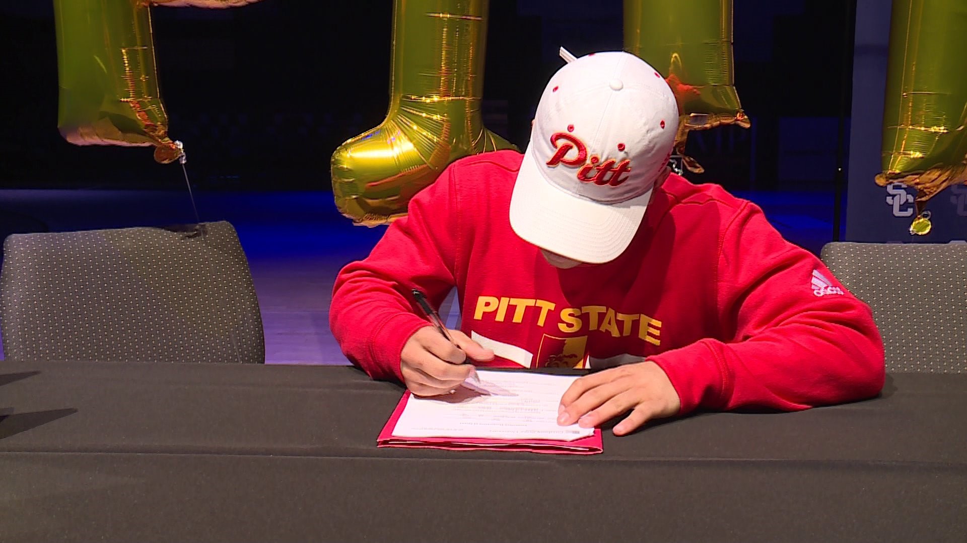 Shiloh`s Micah Button Signs With Pittsburg State