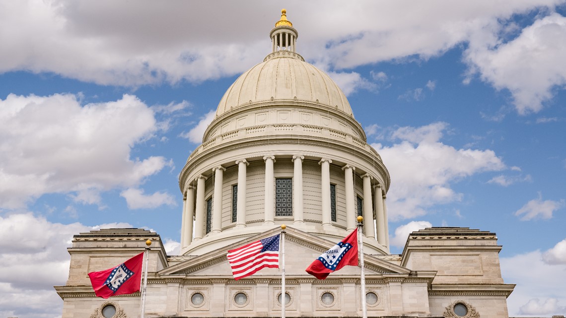 Arkansas Senate OKs new requirement for ballot measures - Vimarsana News