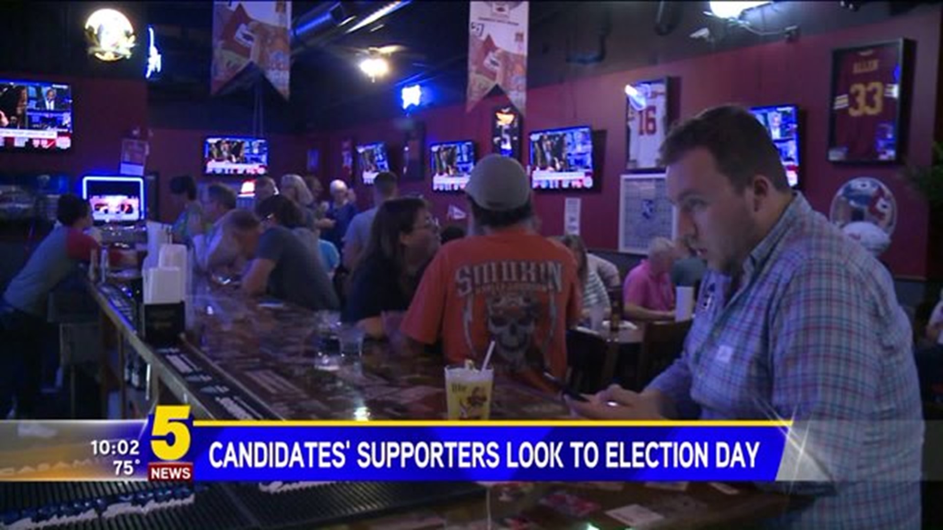 CLINTON, TRUMP SUPPORTERS TURN TO ELECTION DAY