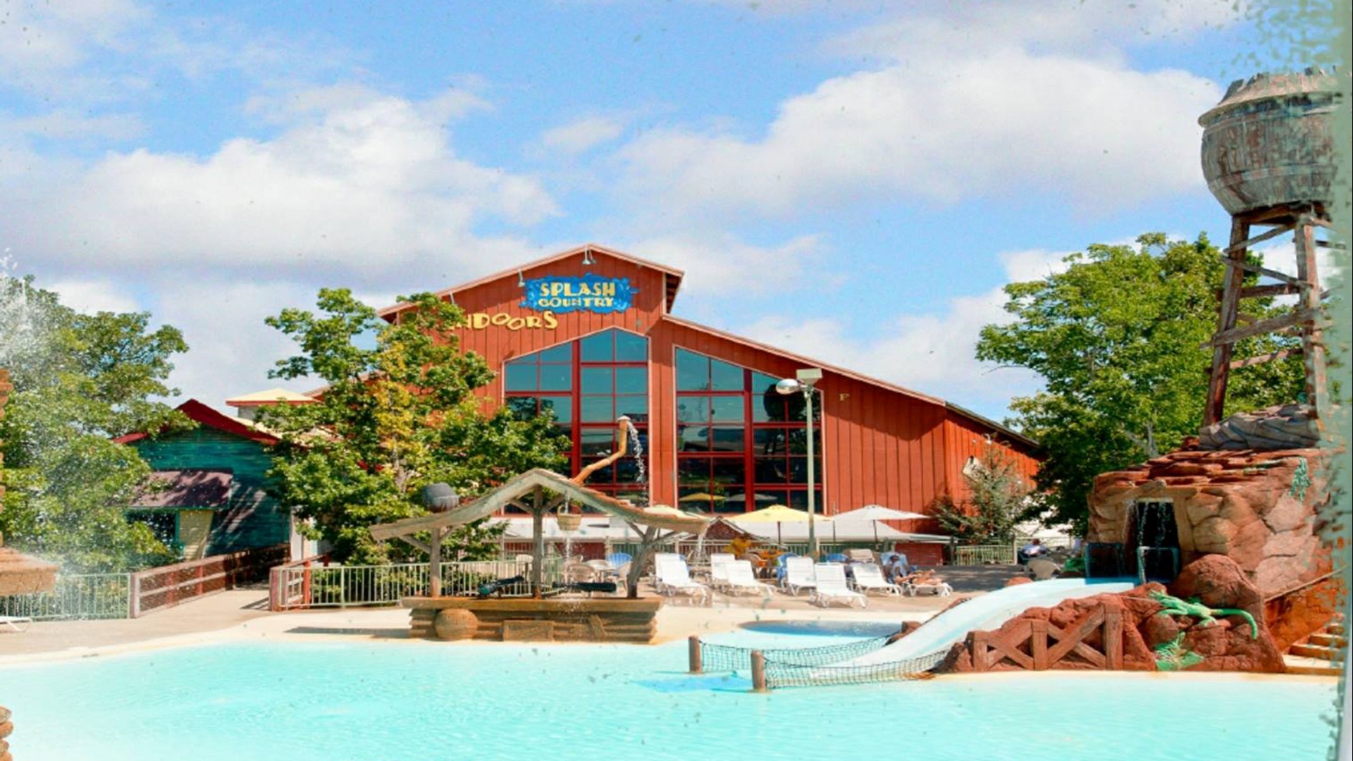 Grand Country Resort Hotel and Indoor Waterpark reopening soon
