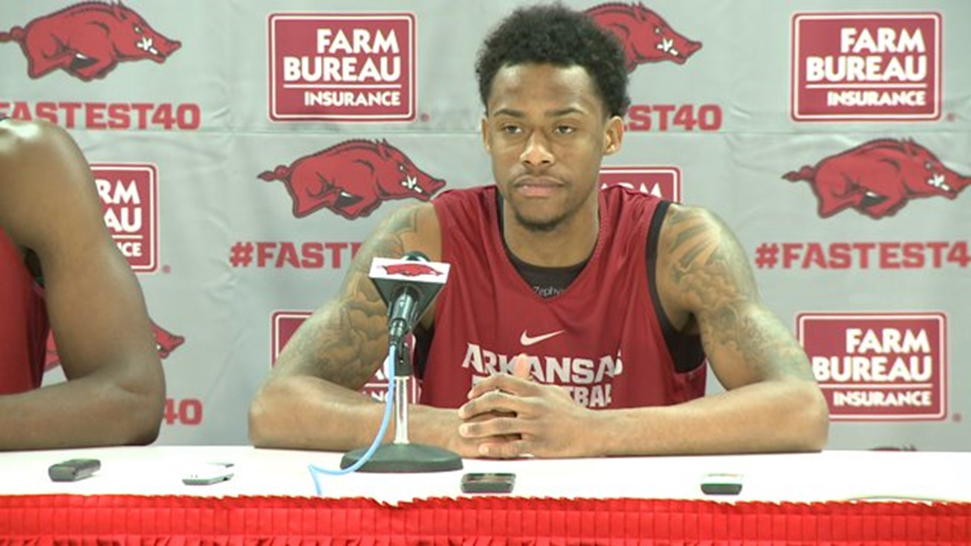 Video: Hogs Prepare For Flyers