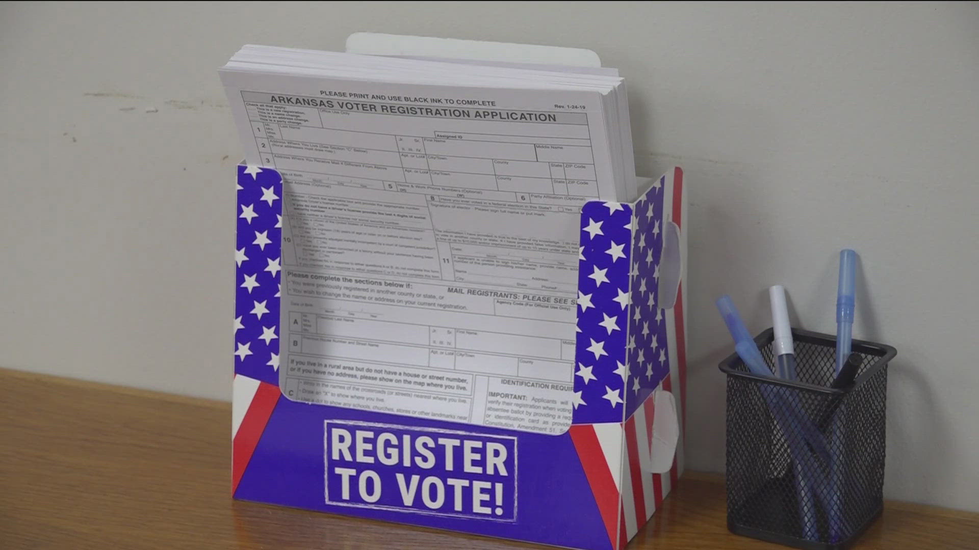 In honor of Voter Registration Day, college campuses and Get Loud Arkansas held voter registration drives to improve the state's voter turnout numbers.