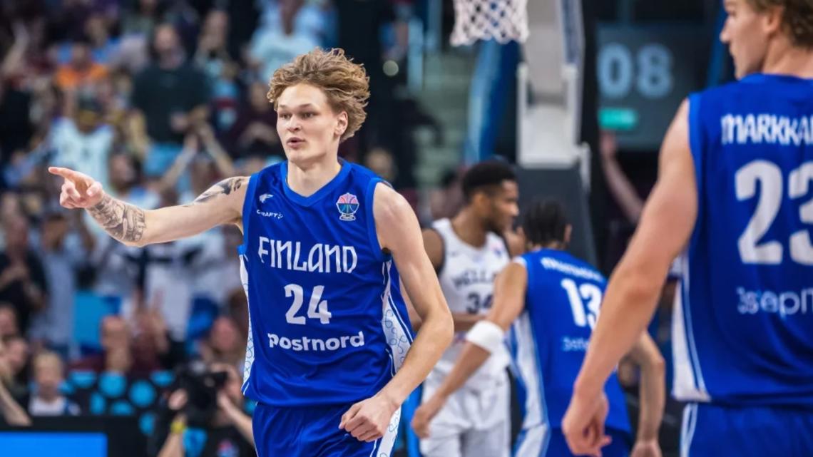 Arkansas basketball signs five-star forward Miikka Muurinen