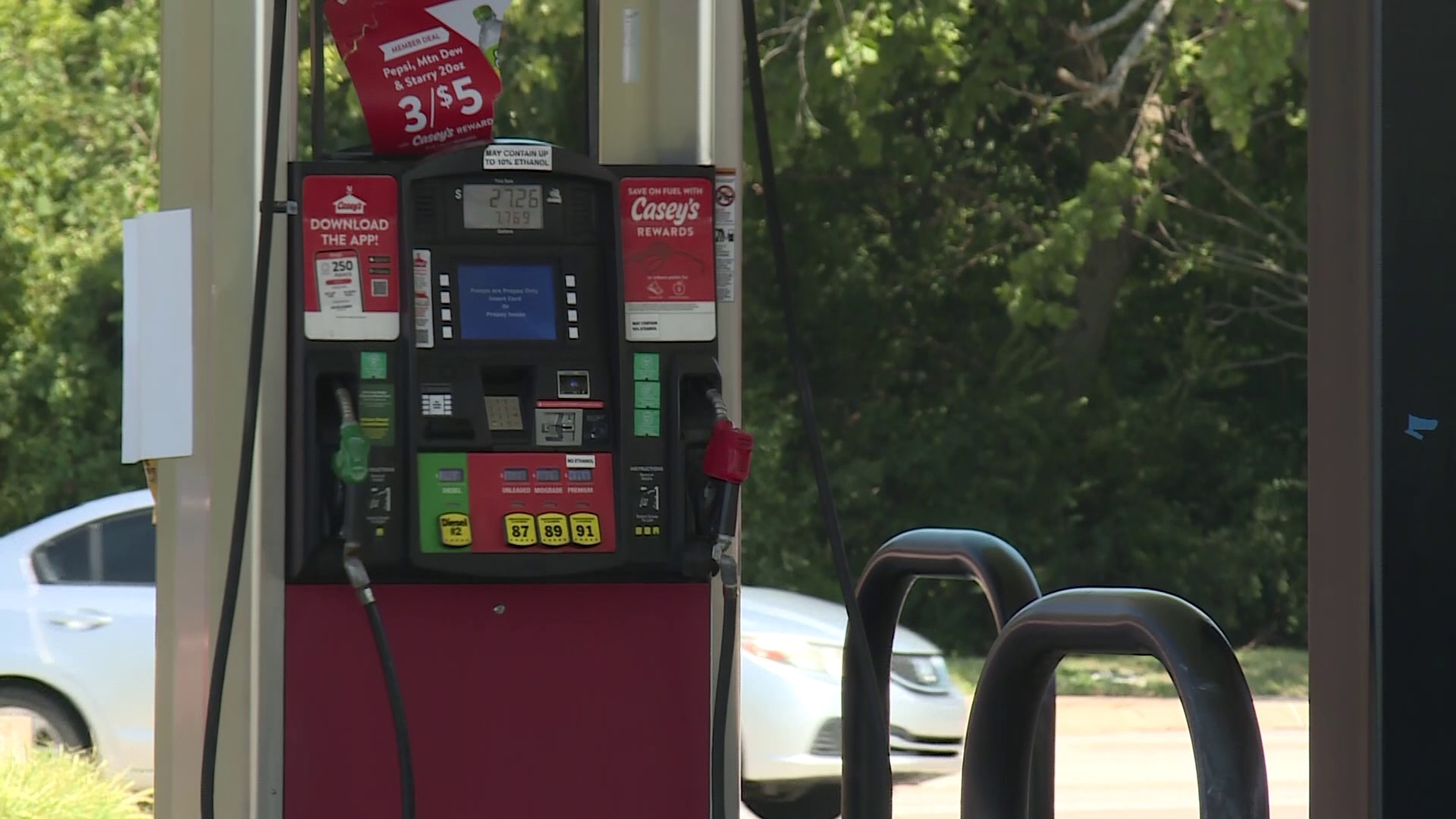 Rising gas prices throughout the nation due in part to the heat.