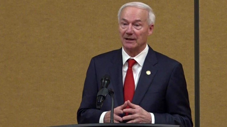 Arkansas gov. opposes federal guidelines protecting trans students under Title IX