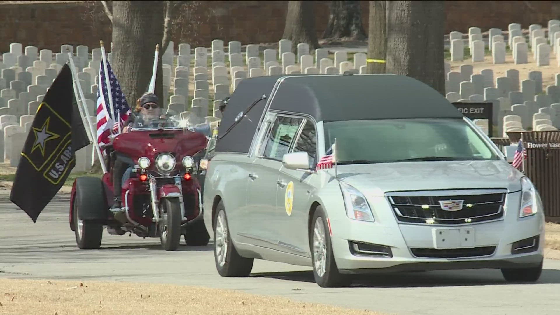 HIS NAME WAS ROY SNELGROVE - AND ORGANIZERS OF TODAY'S CEREMONY AT THE FORT SMITH NATIONAL CEMETERY SAY HE DIDN'T HAVE ANY FAMILY LIVING IN THE AREA NOW...