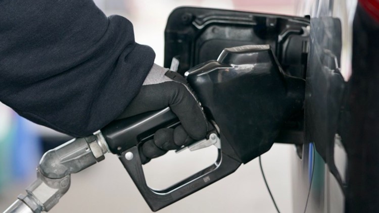 Arkansas gas prices less than $3 per gallon