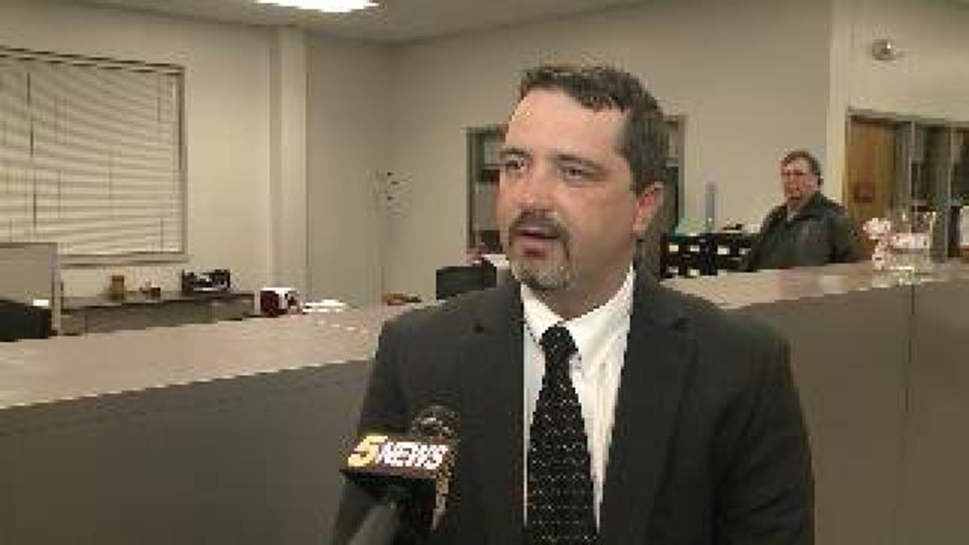 Benton County Sheriff Sworn as Clock Strikes 2013