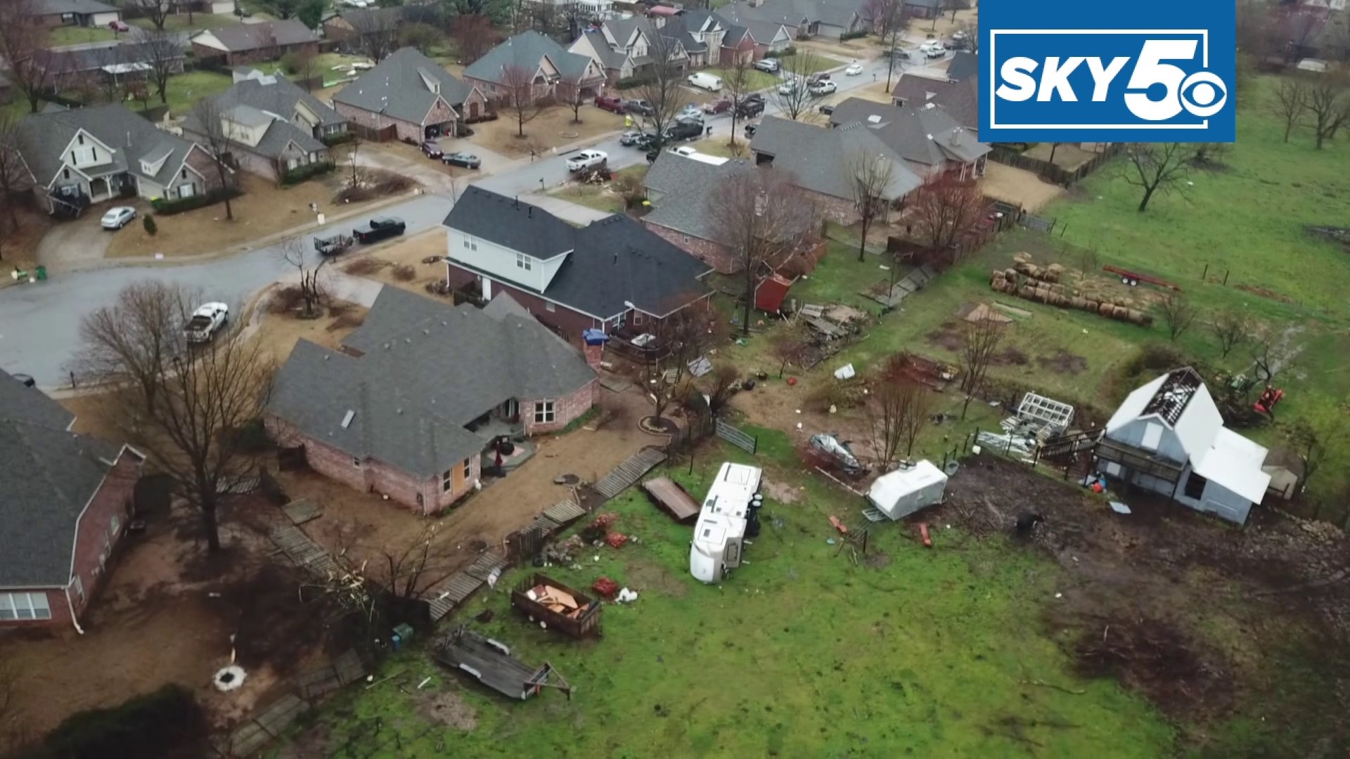 SKY5 Footage: Tornado rips through Springdale neighborhood ...