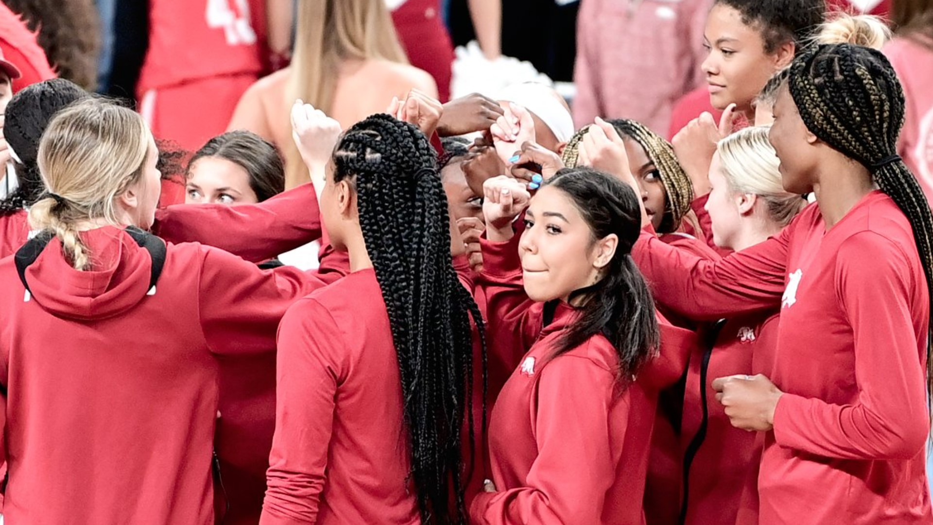 Razorback basketball men at No. 9, women at No. 21 in latest AP Polls