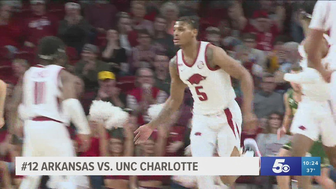 Hogs cruise past UNC Charlotte; improve to 9-0