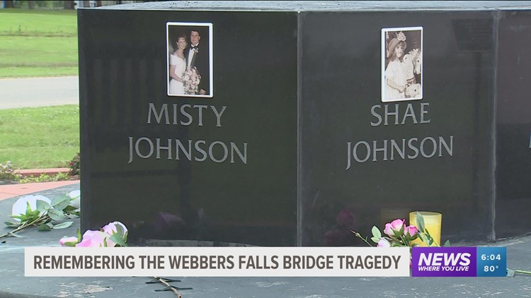 Memorial service for victims of I-40 bridge collapse held in Webber's Falls