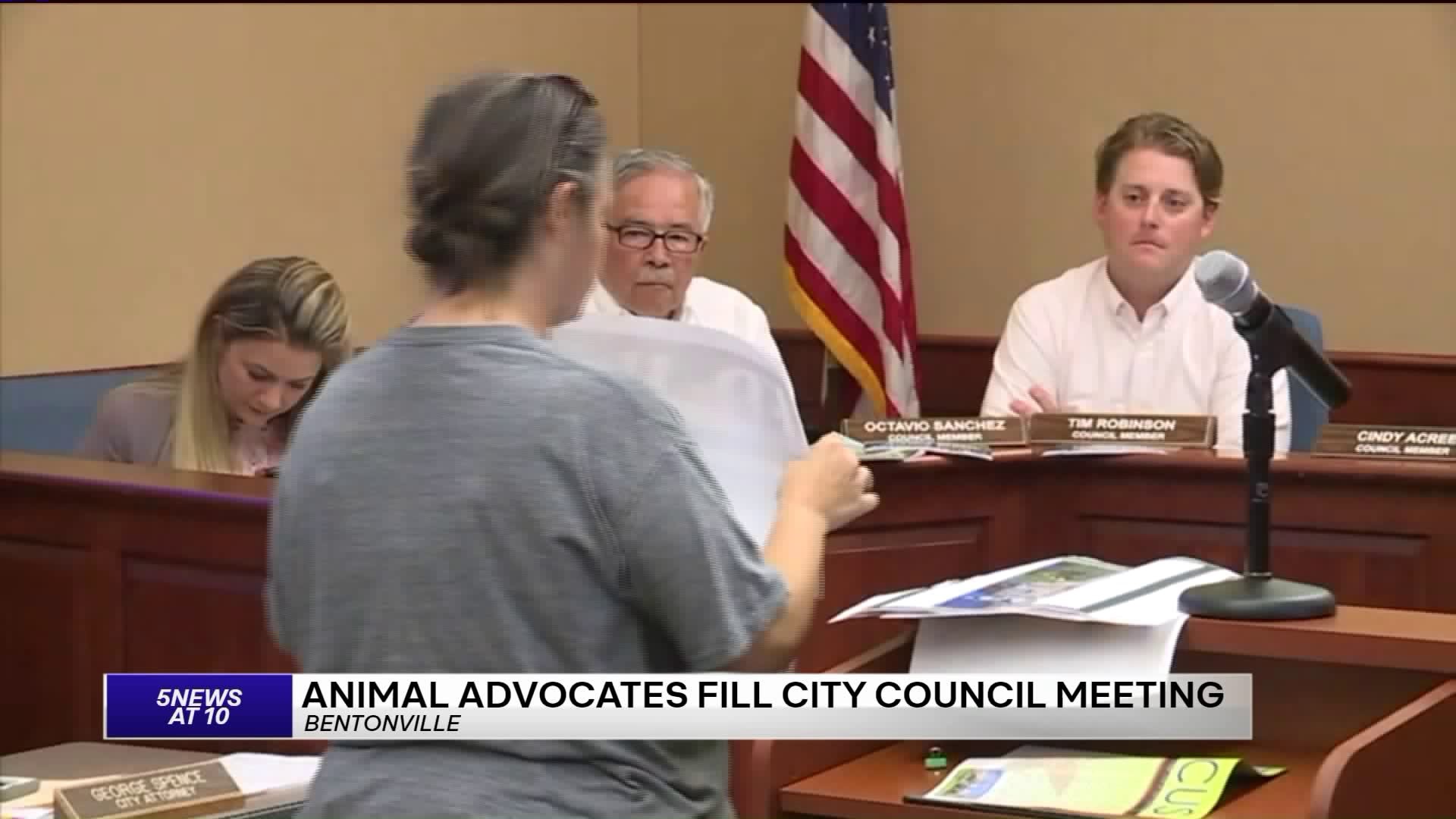 Animal Advocates Fill City Council Meeting