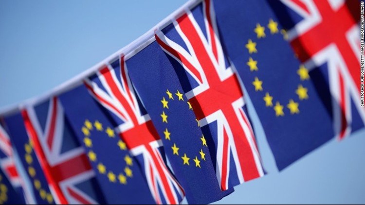 Uk Votes Leave In Historic Eu Referendum 5newsonline Com