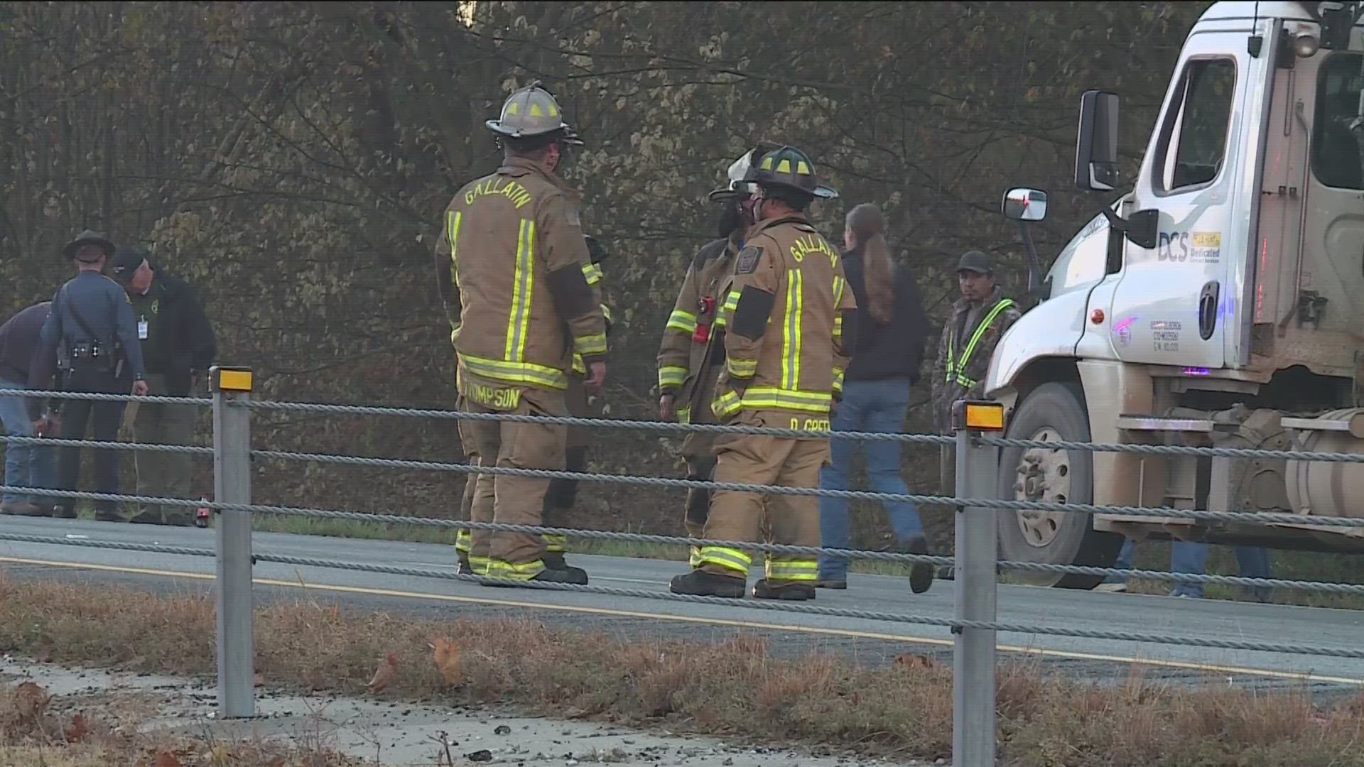 A deadly crash on Highway 412 west of Tontitown Tuesday morning has impacted all lanes of traffic.