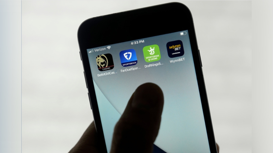 DraftKings, FanDuel officially launch sportsbooks in Arkansas