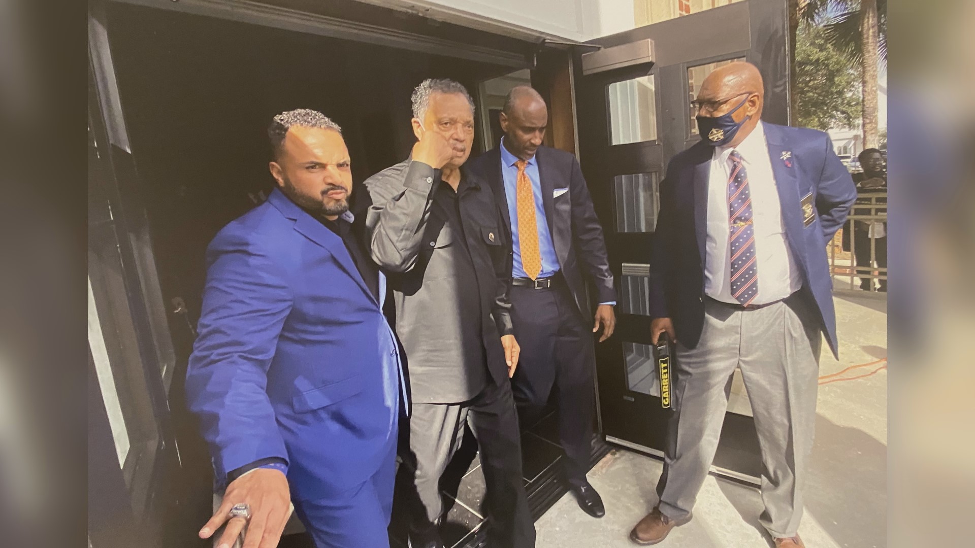 Mulberry Police video sparking rallies