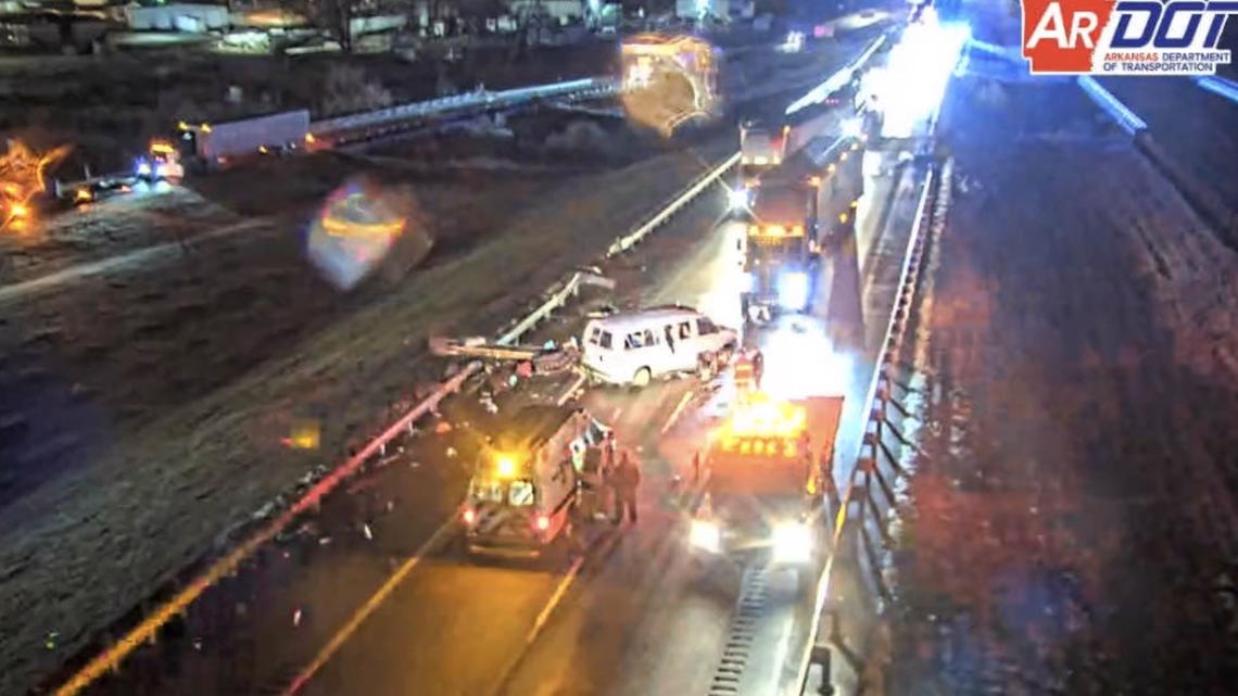 Interstate accident on I40 in Alma stalls traffic