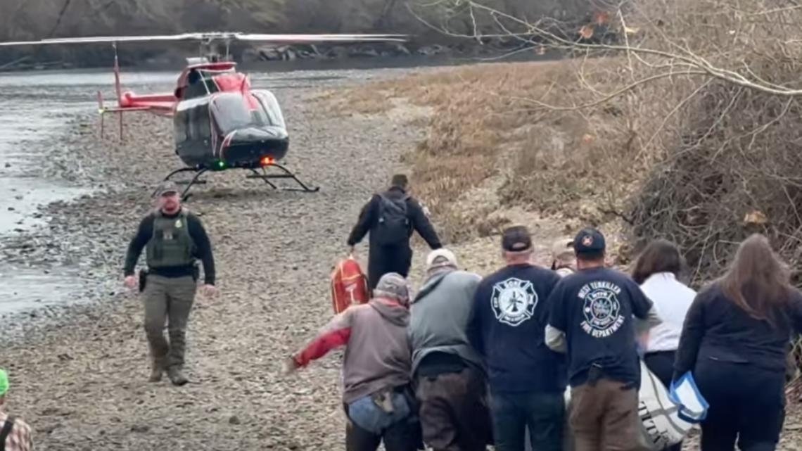 Two Oklahoma fishermen rescued after falling into river