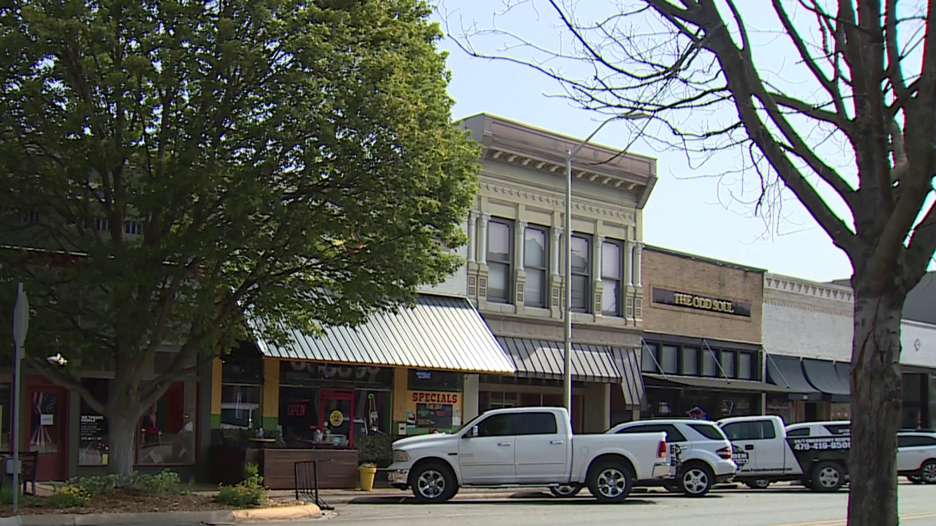 Springdale hosts Street Dinner event | 5newsonline.com