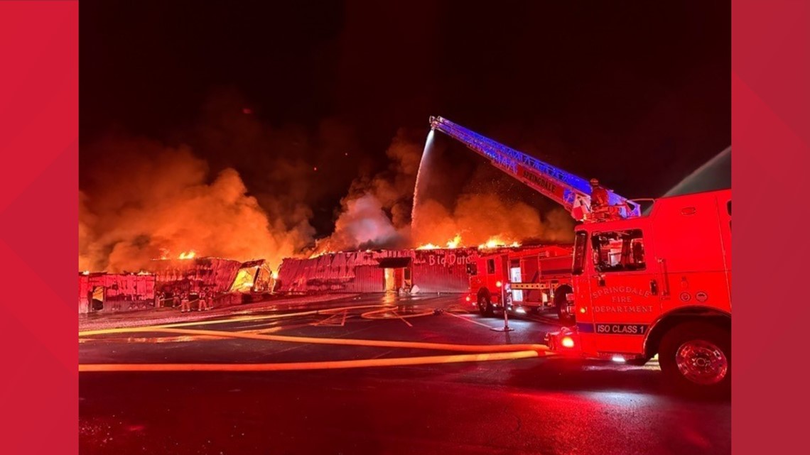 Fire crews respond to structure fires in Springdale