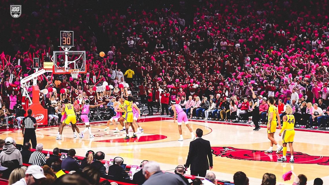 Arkansas wins rematch with Tigers | 5newsonline.com - Vimarsana News