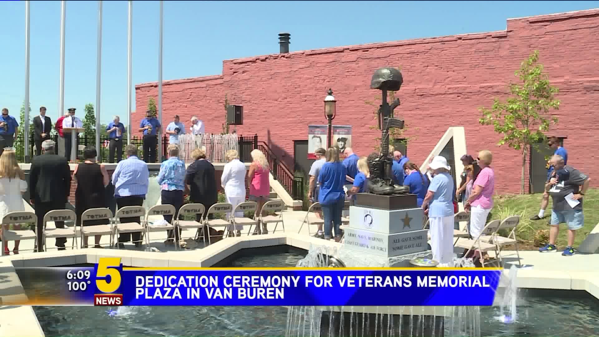 Veterans Memorial Ceremony In Van Buren