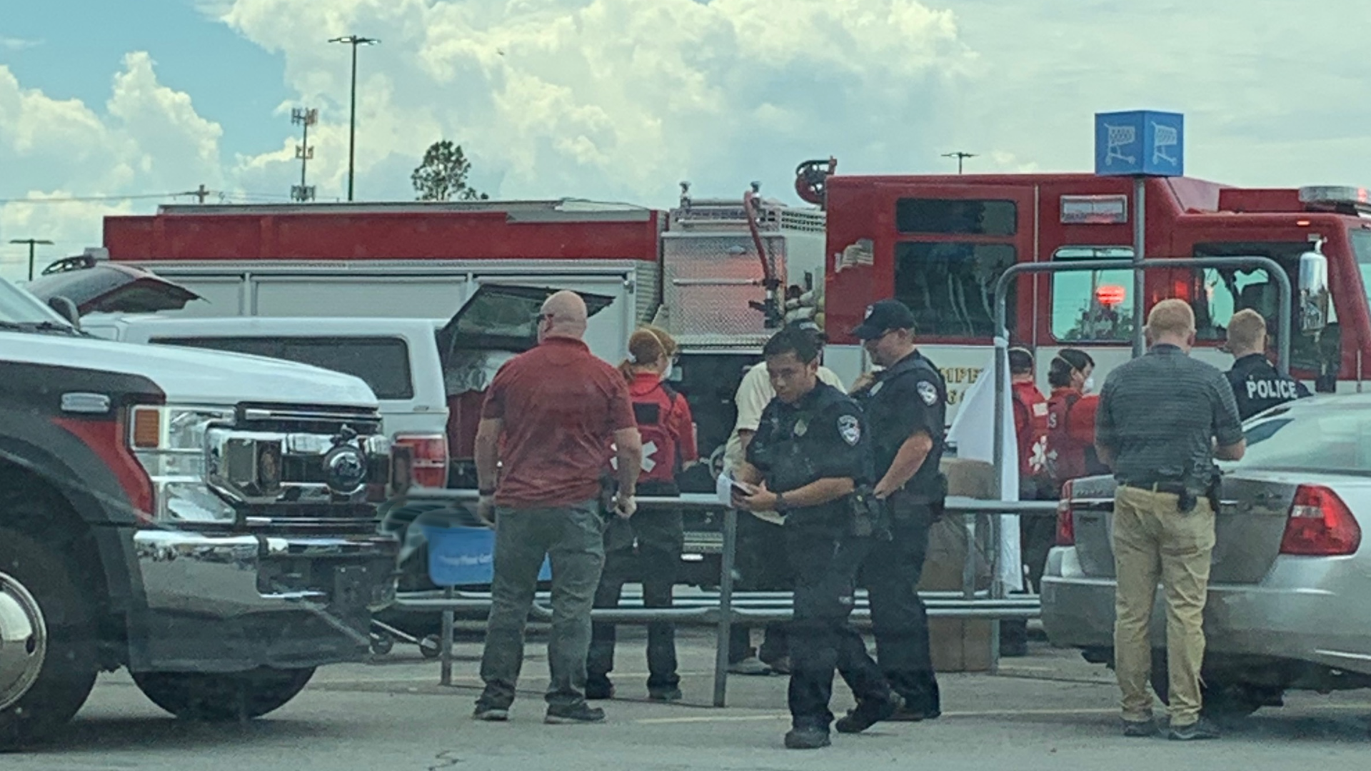 Body found in vehicle in Walmart parking lot in Fort Smith ...