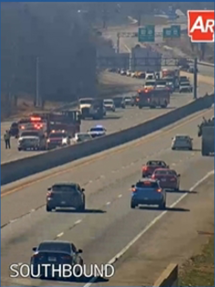 Crash on I-49 blocks all three lanes of traffic in Fayetteville, ARDOT ...