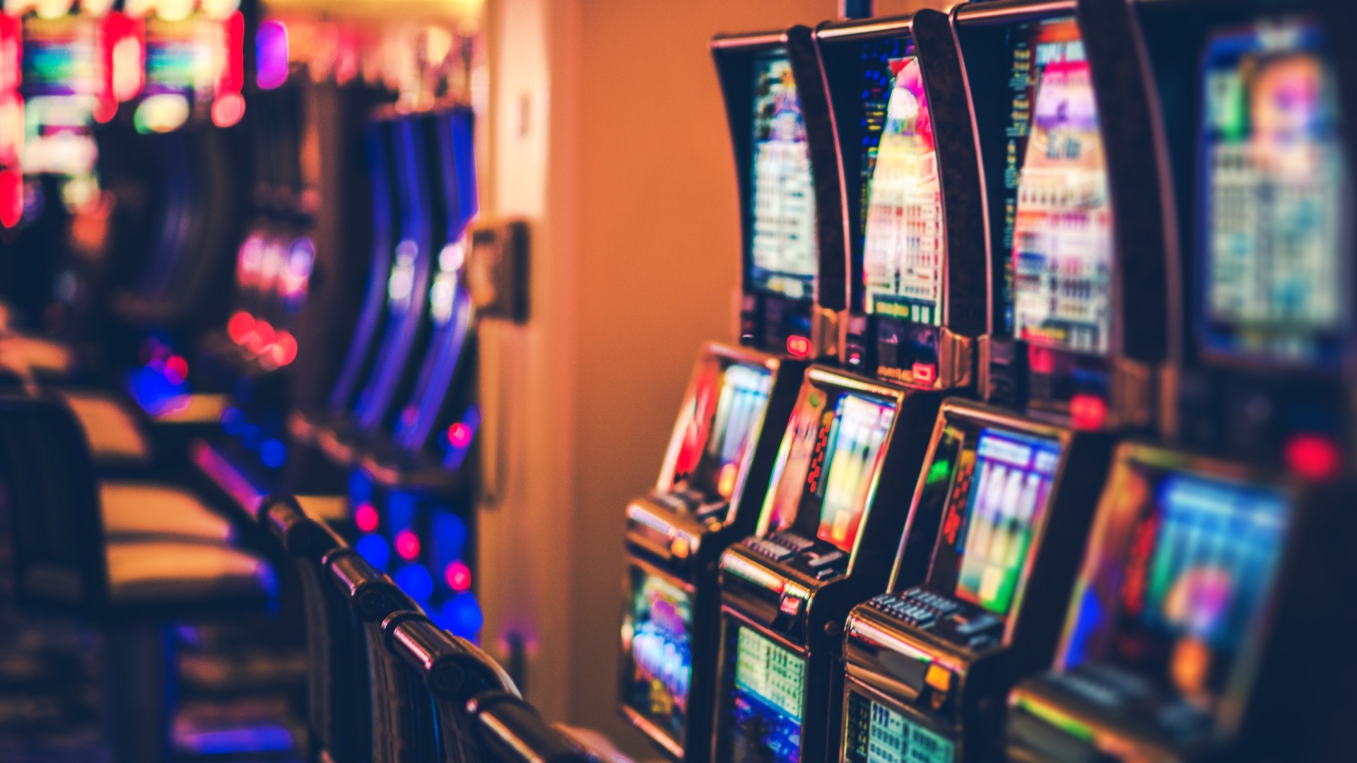 Pulaski County Circuit Judge Tim Fox ruled against an Oklahoma tribal gaming company’s license to put the state’s fourth casino in Russellville