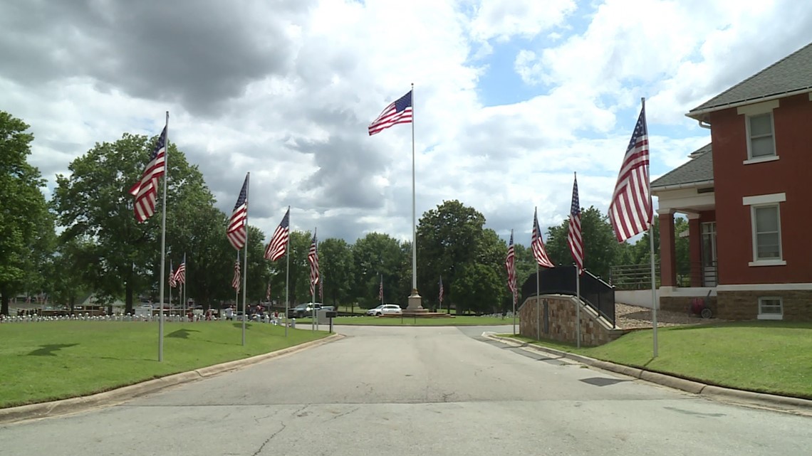 Fort Smith National Cemetery Honors Veterans At Memorial Day Program