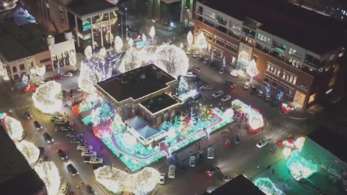 Lights of the Ozarks kicks off this weekend in Fayetteville - Vimarsana News