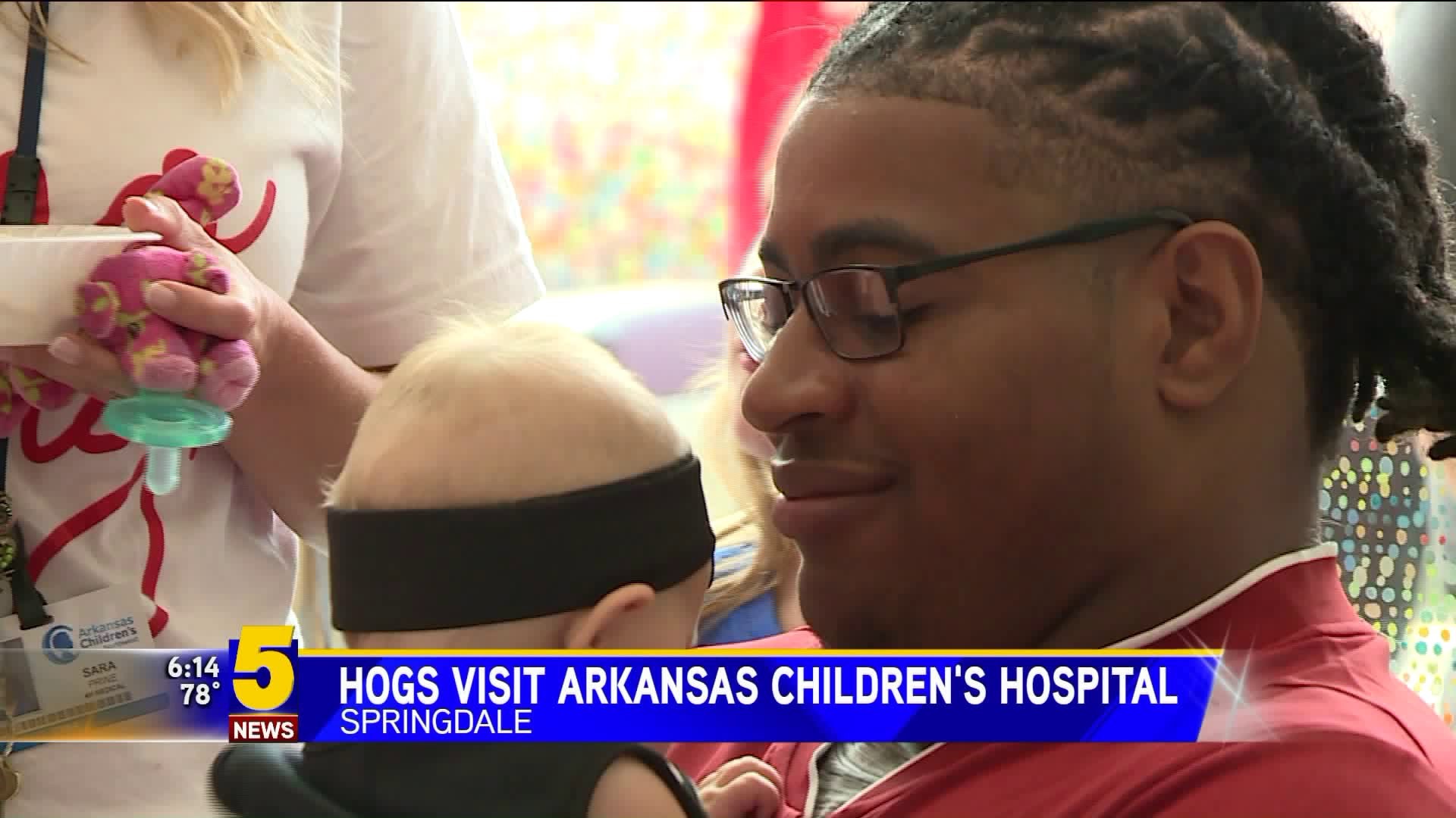Hogs Visit Arkansas Children`s Hospital