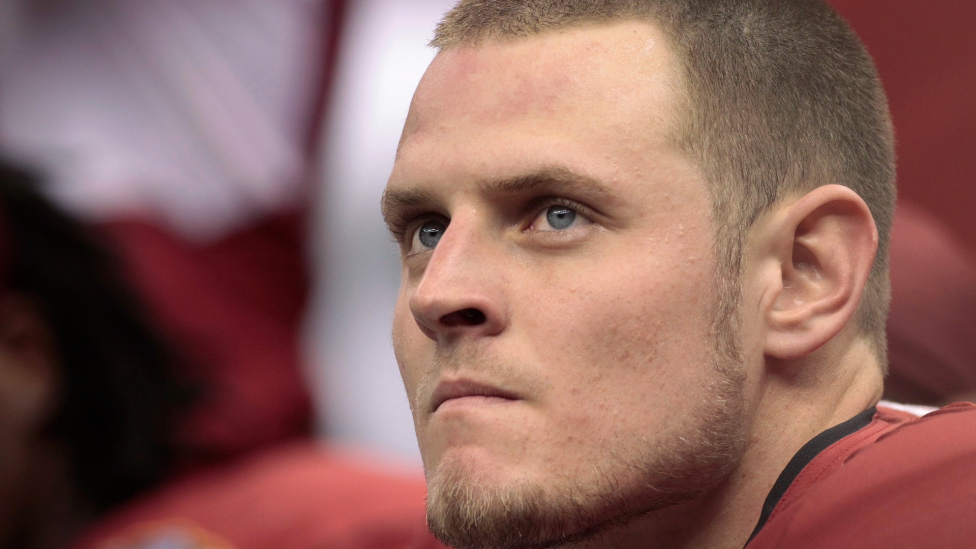 Former Arkansas Razorback quarterback Ryan Mallett drowned while in Florida. Mallett, who was only 35 years old, was working as the head coach for White Hall.
